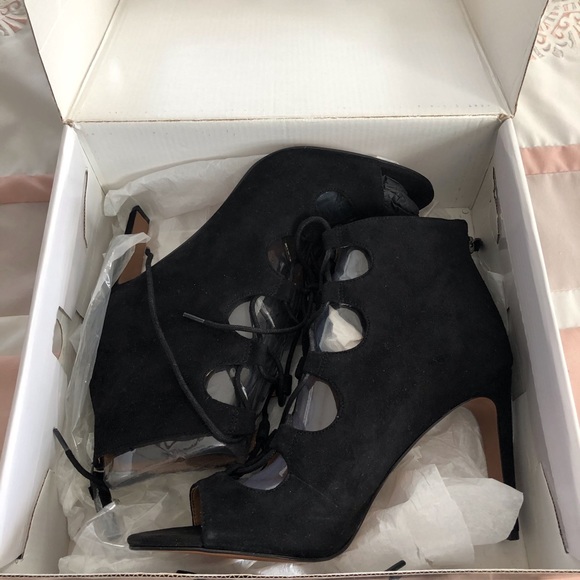 Nine West Peep-Toe-Pump New with out Tags - Picture 4 of 4